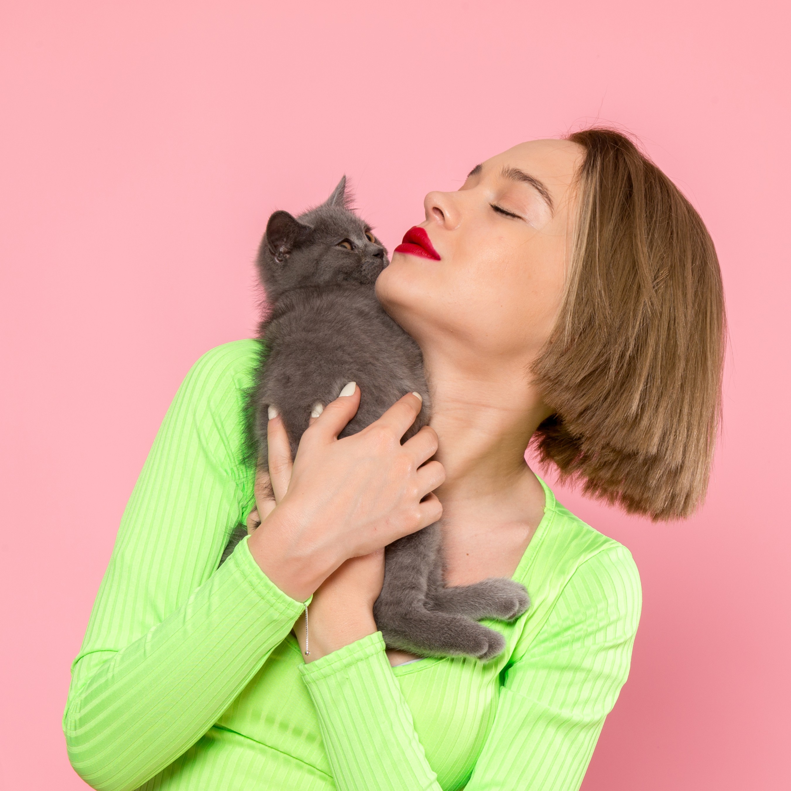 Foto de Júlia Marques, voluntária do Projeto Ronron