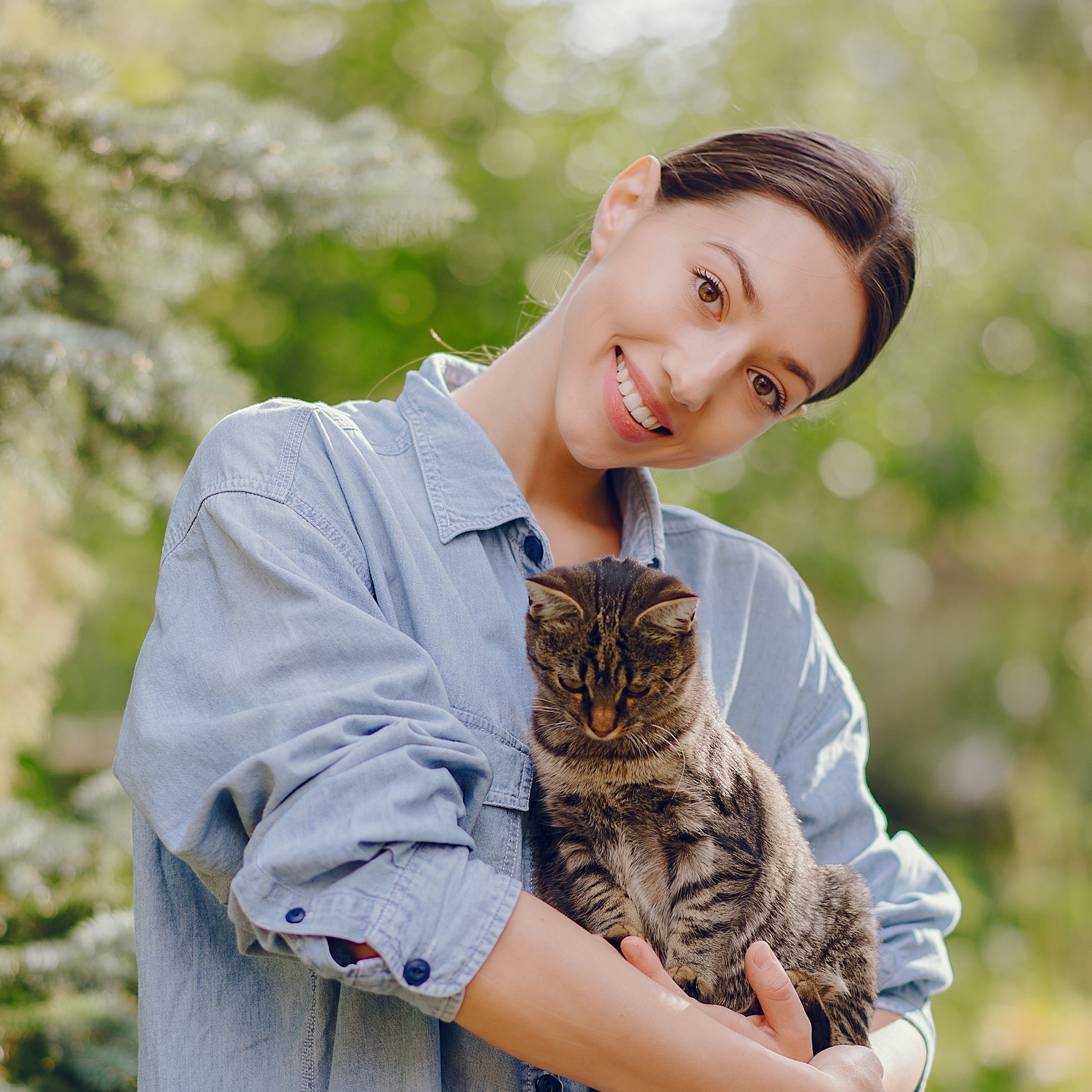 Foto de Carla Mendes, coordenadora de voluntários do Projeto Ronron
